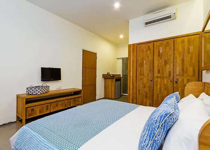 Seruni Hotel 3*