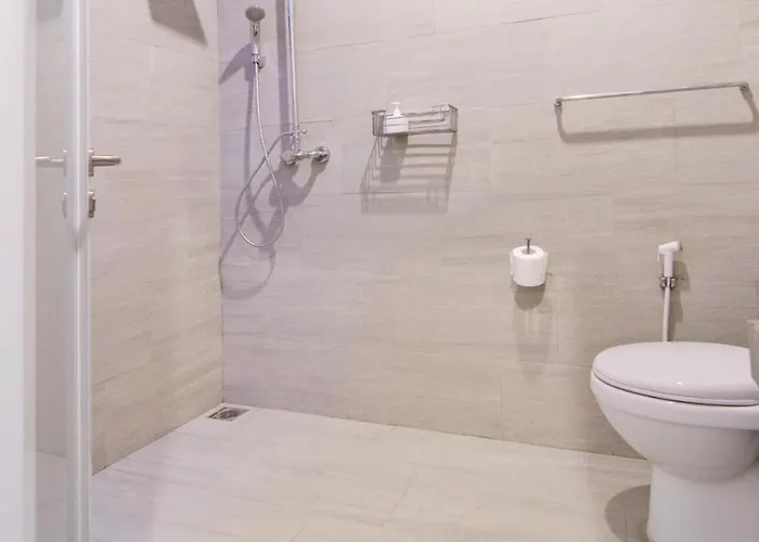 Hotel Seruni 3*